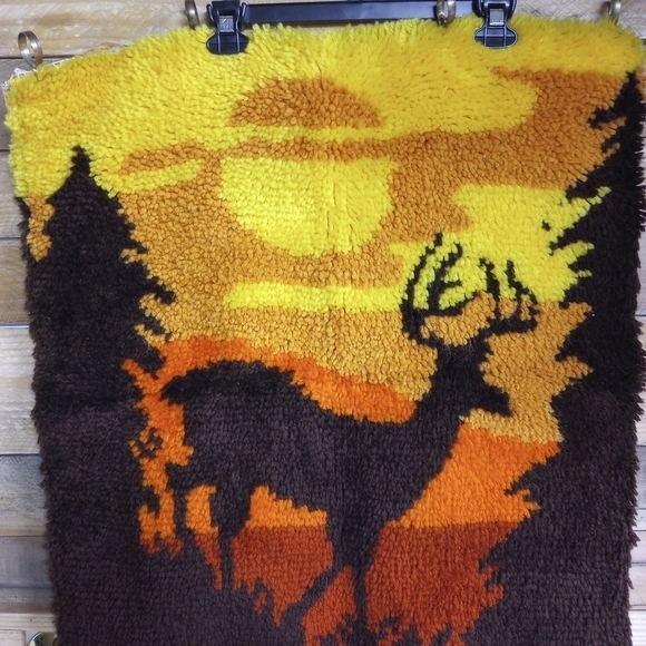Vintage Shag Hook Latch Rug Deer Forest Sunset Retro 24x27. Cabin Rustic Decor - Picture 1 of 8